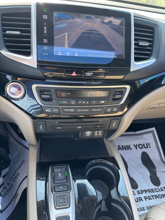 2016 Honda Pilot Image 16