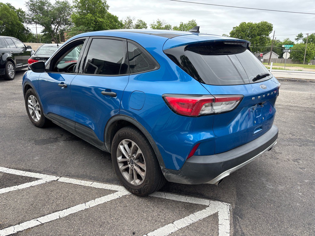2021 Ford Escape Image 9