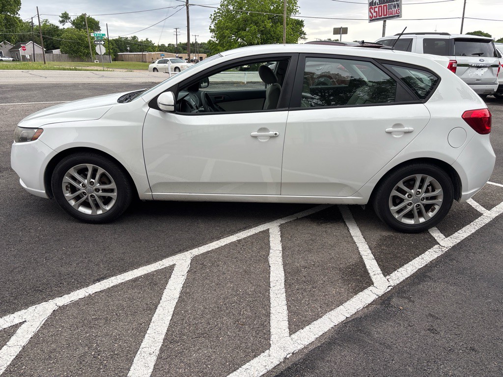 2011 Kia Forte Image 4
