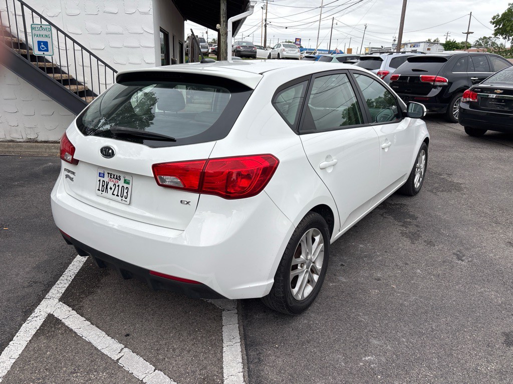 2011 Kia Forte Image 7