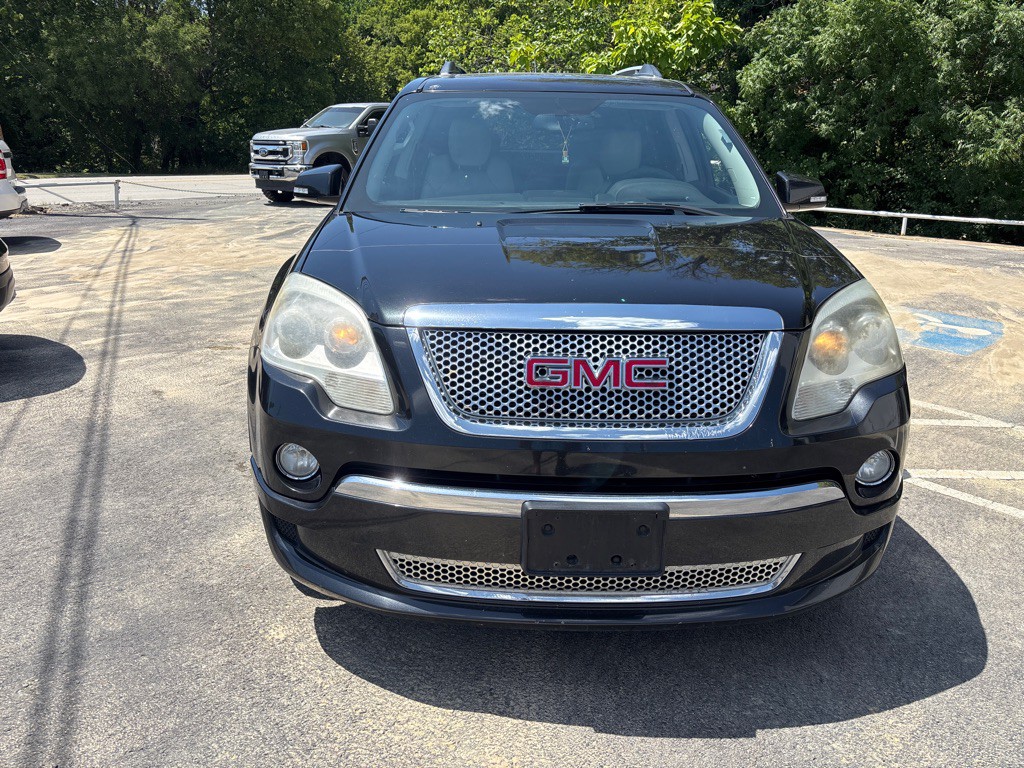 2012 GMC Acadia Image 2