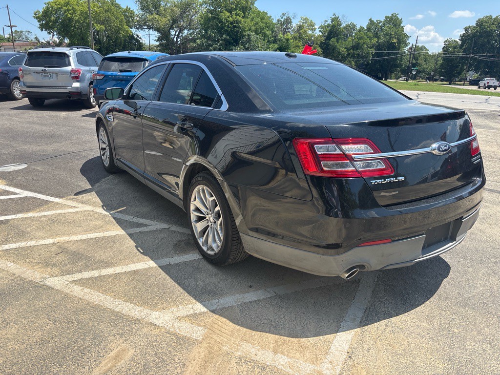 2013 Ford Taurus Image 5