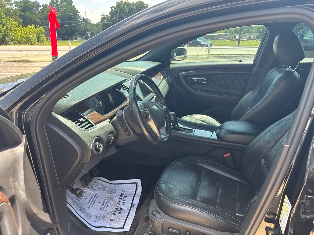 2013 Ford Taurus Image 10