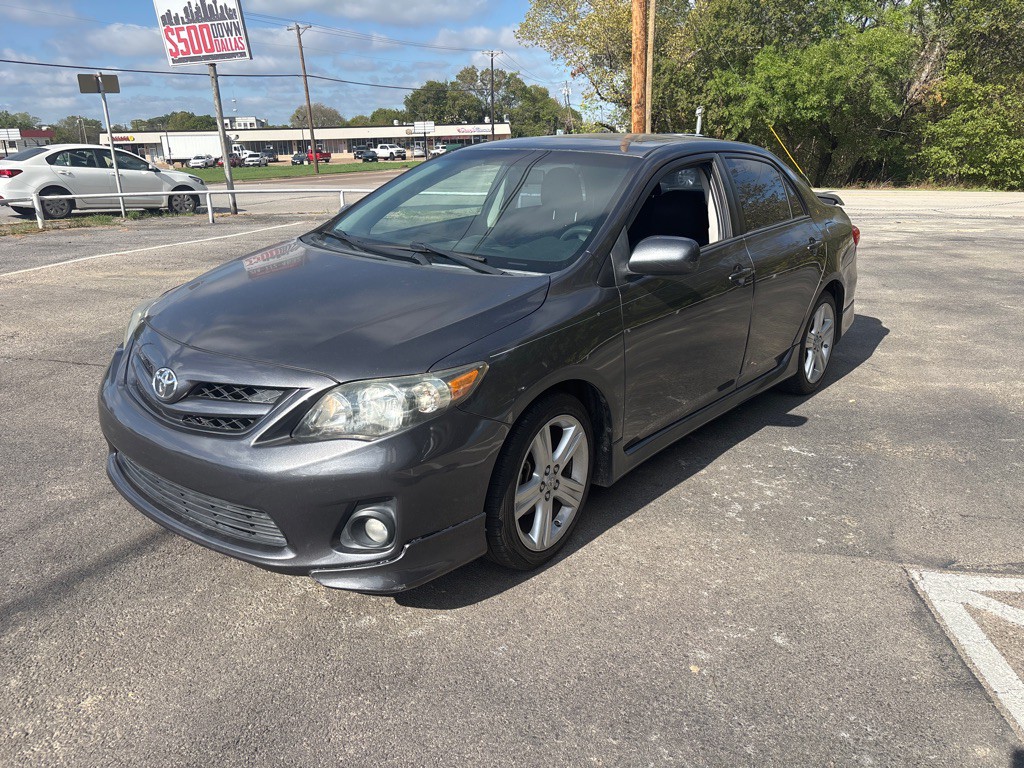2013 Toyota Corolla Image 6