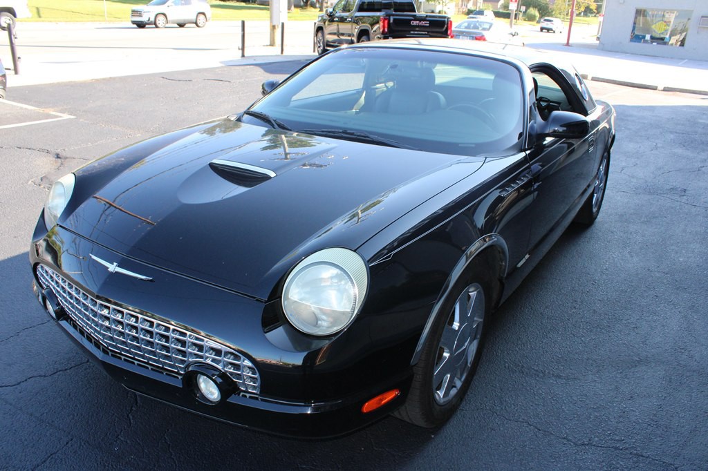 2002 Ford Thunderbird Image 27