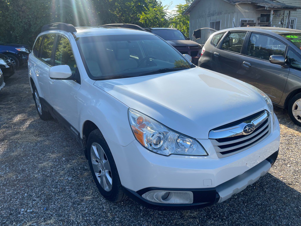 2011 Subaru Outback Image 3