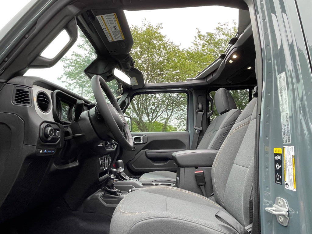2025 Jeep Wrangler Image 10