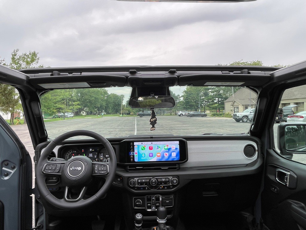 2025 Jeep Wrangler Image 11
