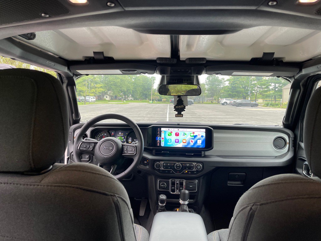 2025 Jeep Wrangler Image 19