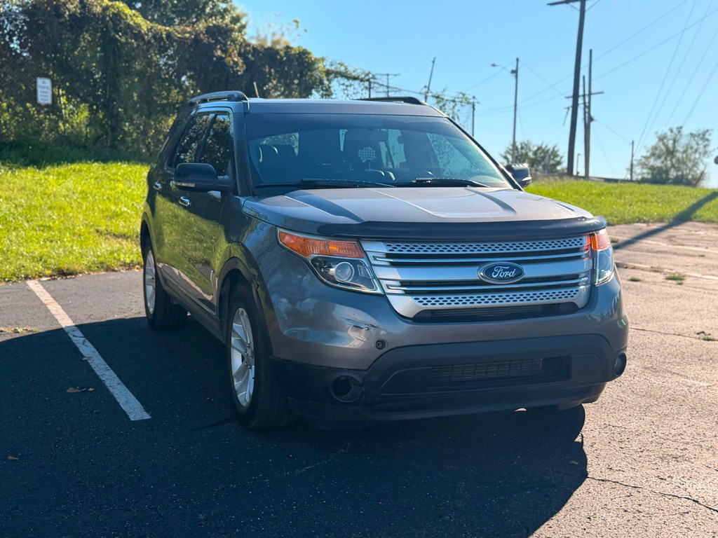 2013 Ford Explorer Image 2