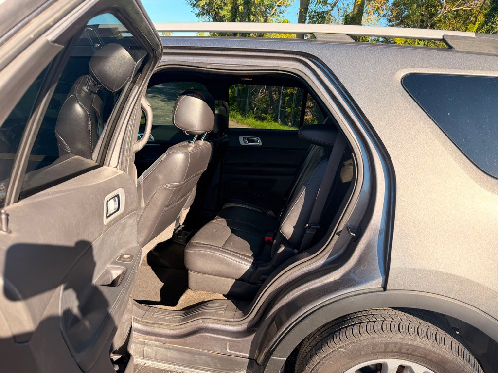 2013 Ford Explorer Image 15