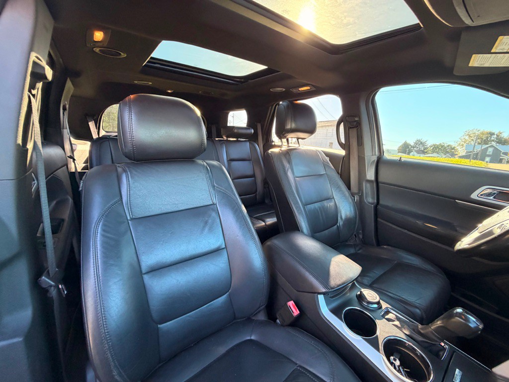 2013 Ford Explorer Image 21