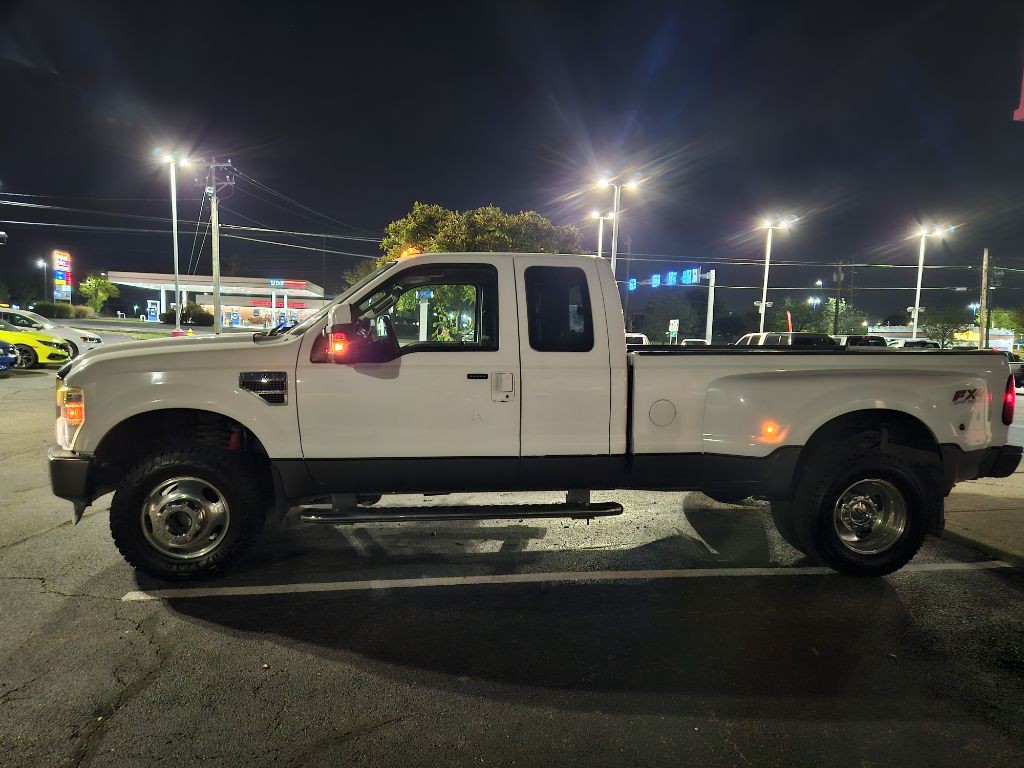 2008 Ford F-350 Image 10