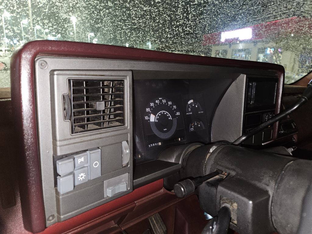 1990 Chevrolet C/K Image 19