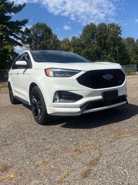 2020 Ford Edge Image 2