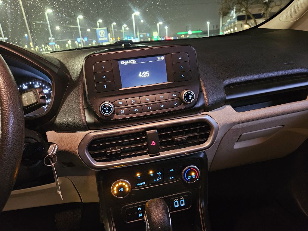 2021 Ford Econoline Image 66