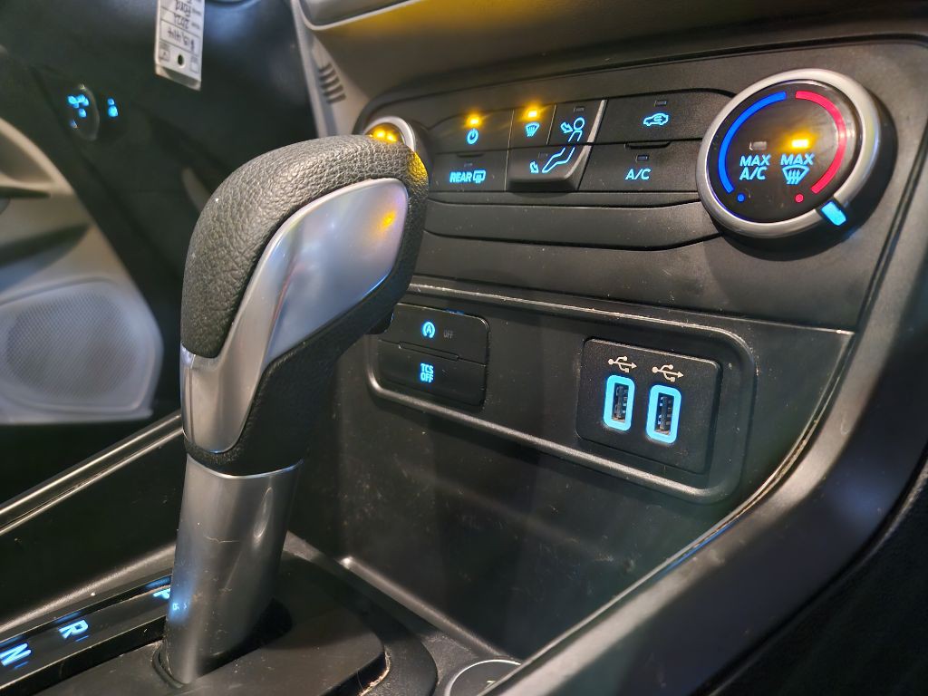 2021 Ford Econoline Image 69