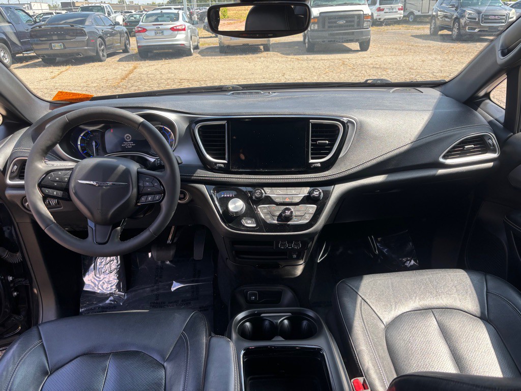2022 Chrysler Pacifica Image 14