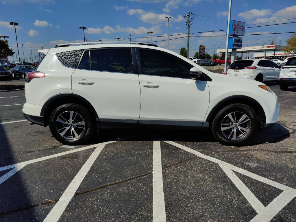 2016 Toyota Rav4 Image 5