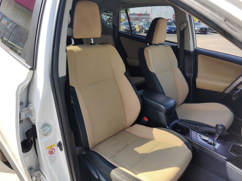2016 Toyota Rav4 Image 16