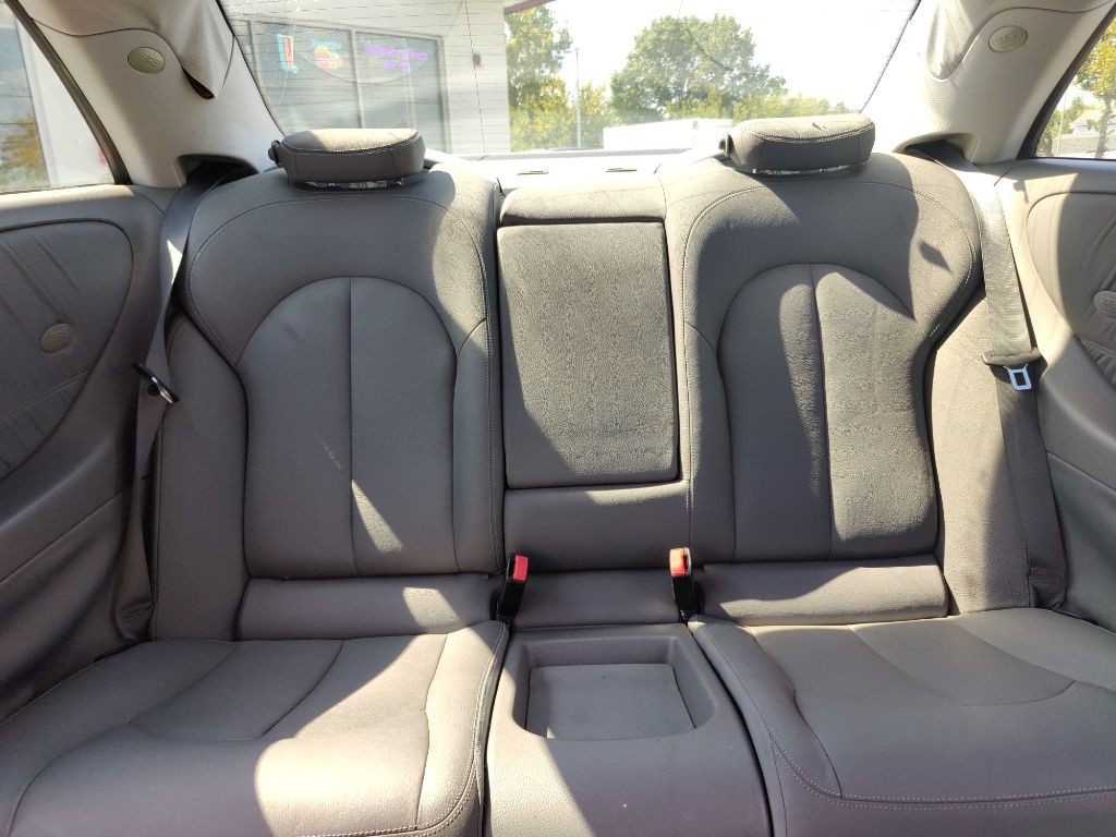 2006 Mercedes-Benz CLK-Class Image 12