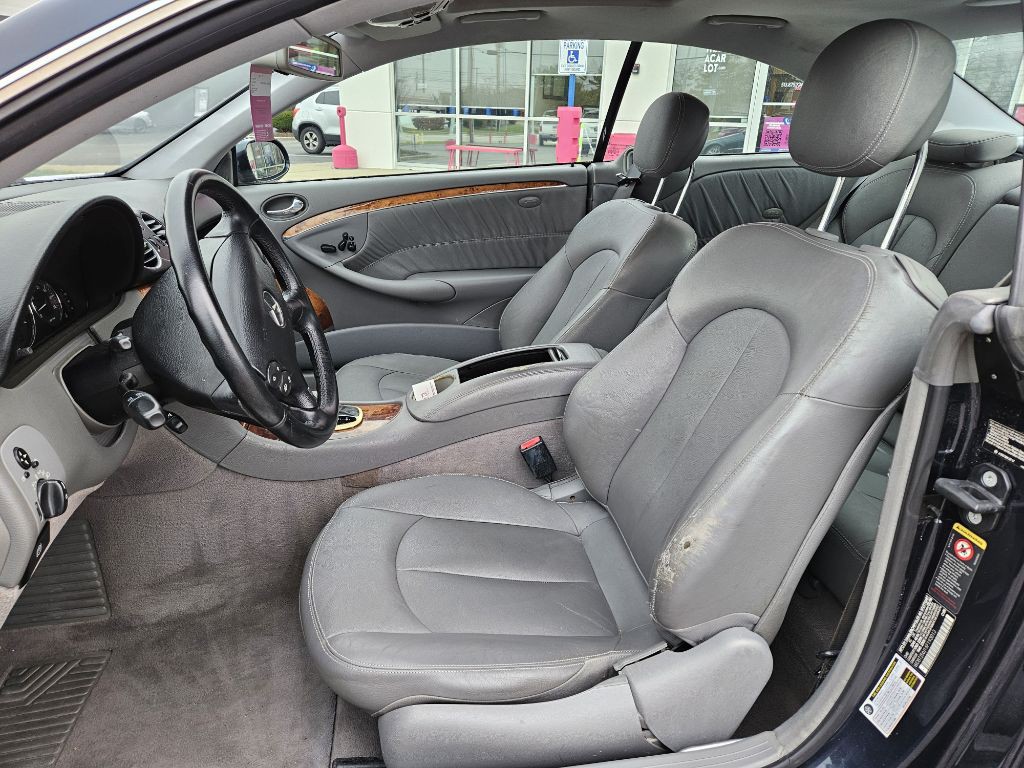 2006 Mercedes-Benz CLK-Class Image 25