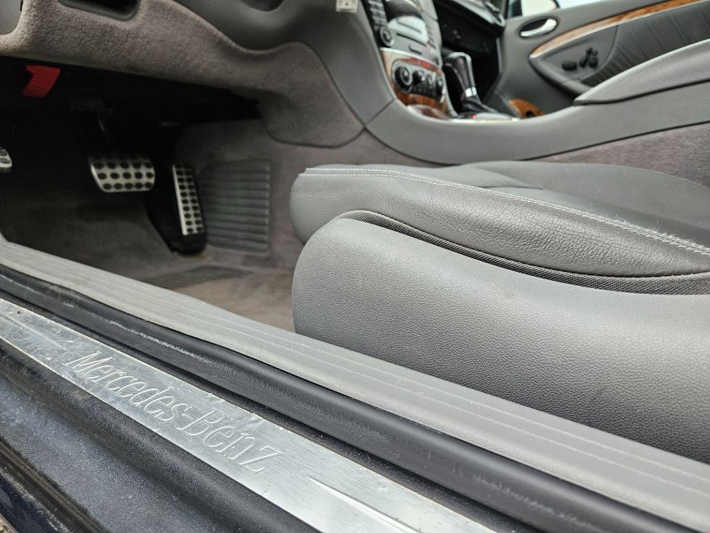 2006 Mercedes-Benz CLK-Class Image 21