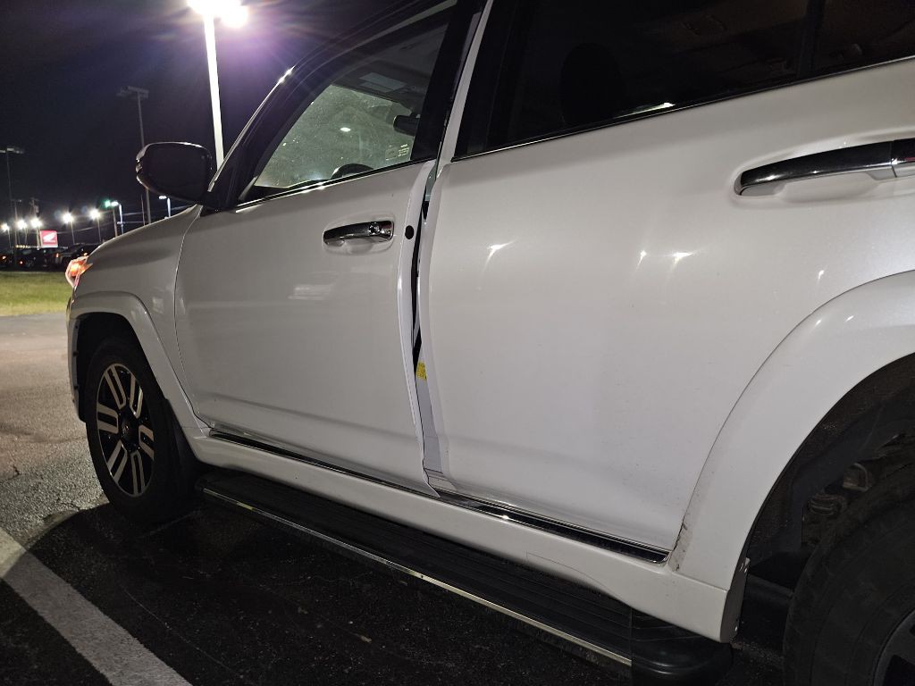 2015 Toyota 4Runner Image 19