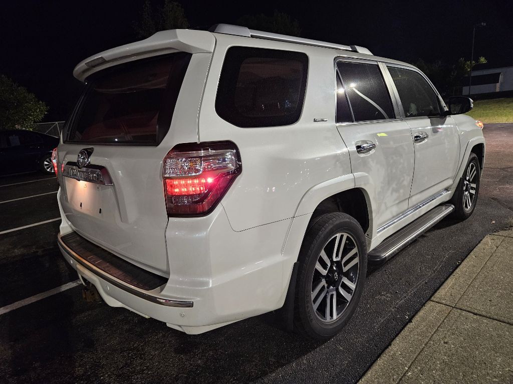 2015 Toyota 4Runner Image 22