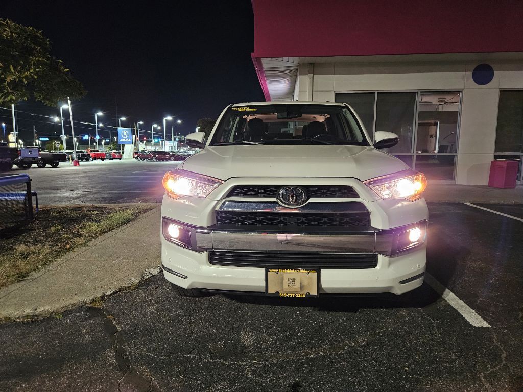 2015 Toyota 4Runner Image 2