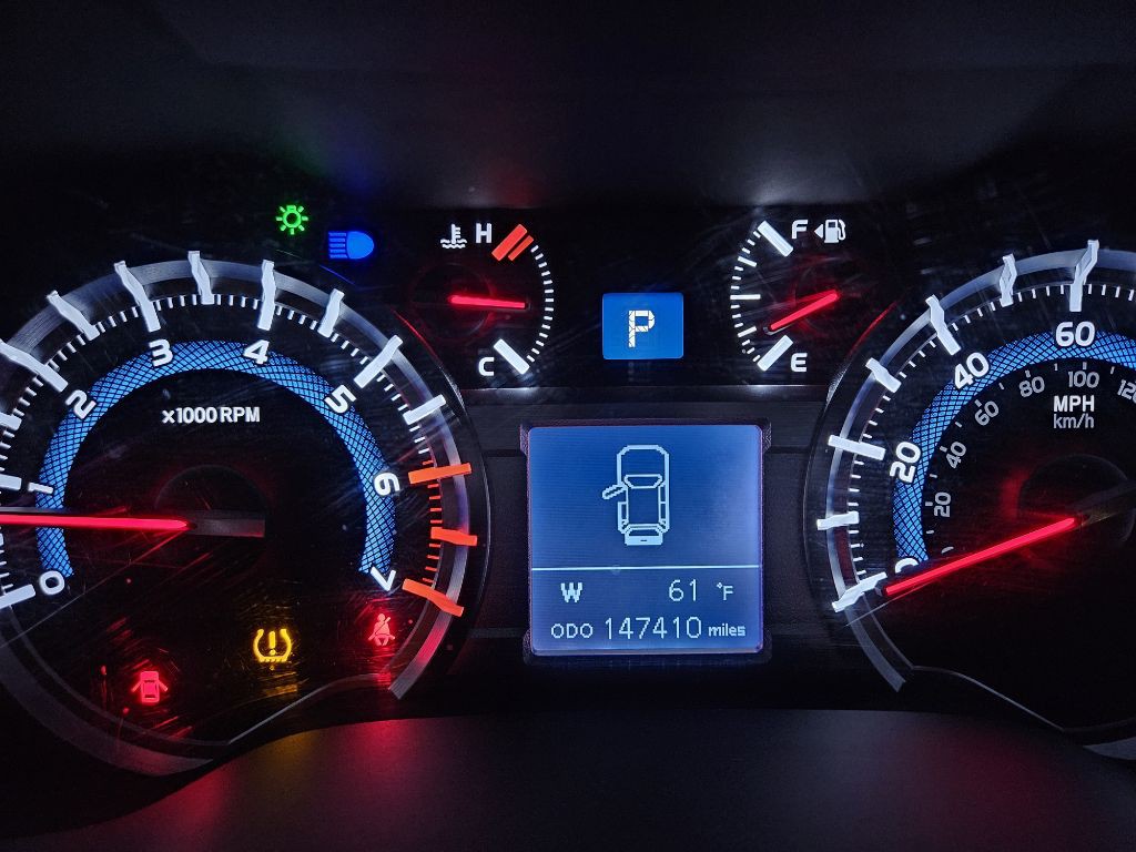 2015 Toyota 4Runner Image 27