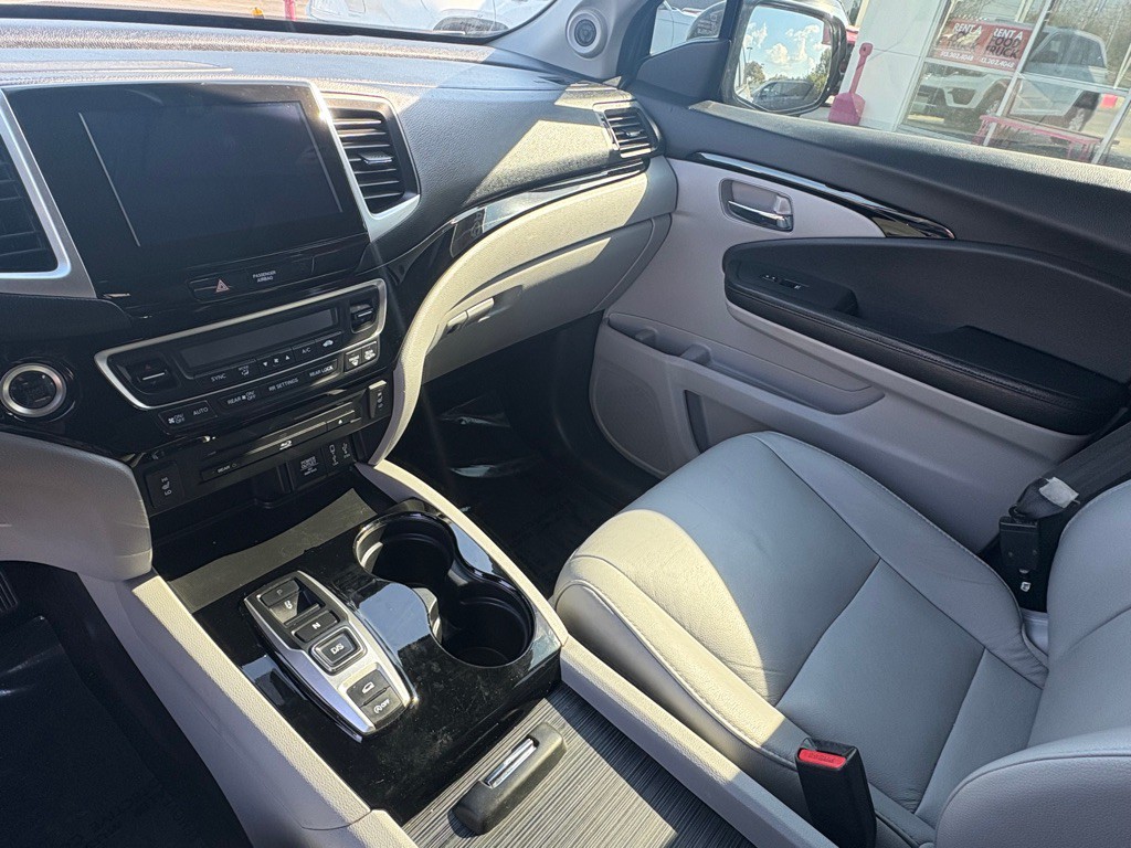 2017 Honda Pilot Image 5