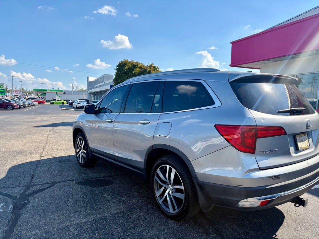 2017 Honda Pilot Image 5