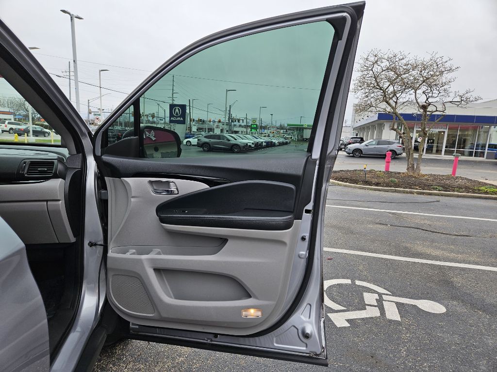 2017 Honda Pilot Image 28