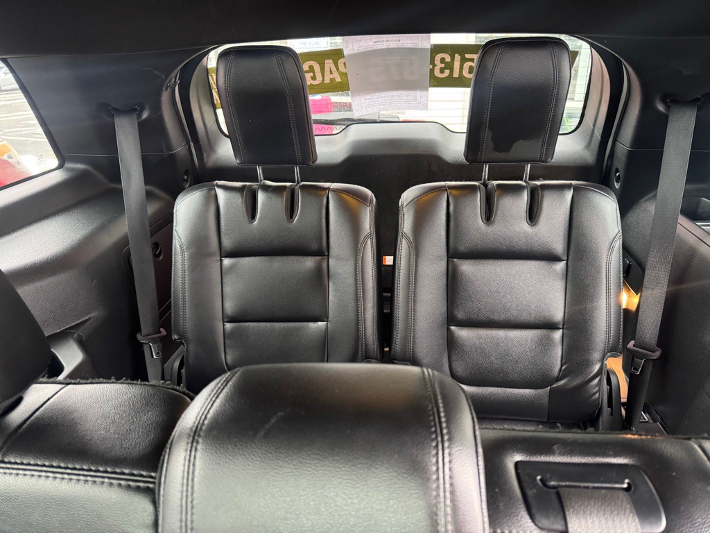 2017 Ford Explorer Image 8