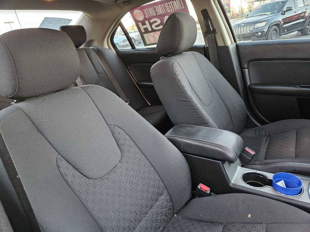 2011 Ford Fusion Image 16
