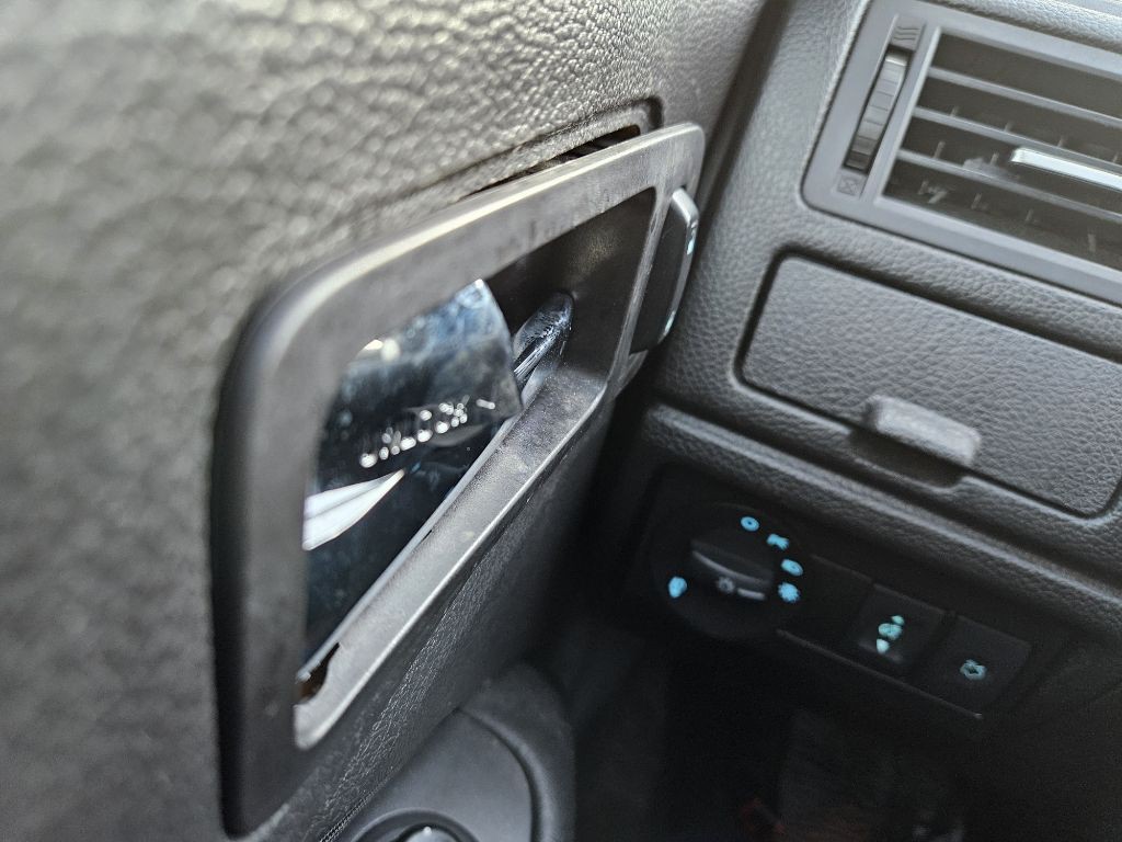 2011 Ford Fusion Image 8