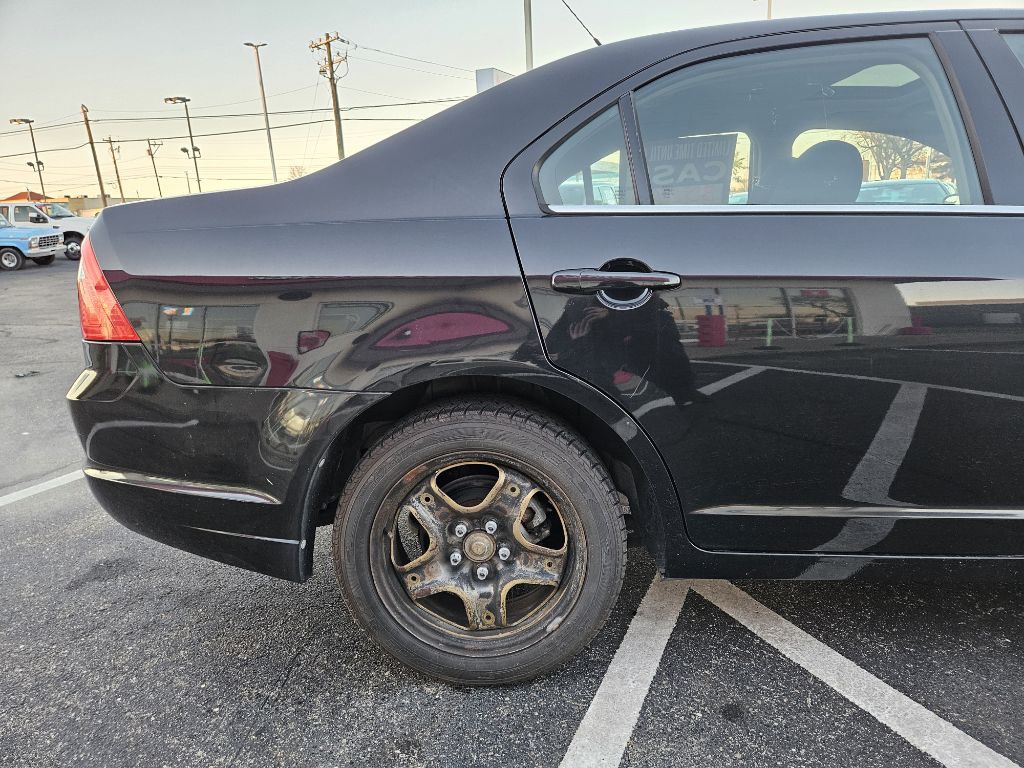 2011 Ford Fusion Image 25
