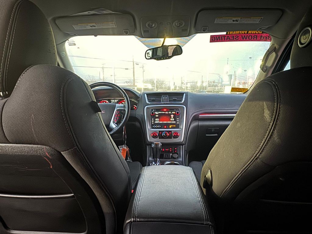 2016 GMC Acadia Image 2