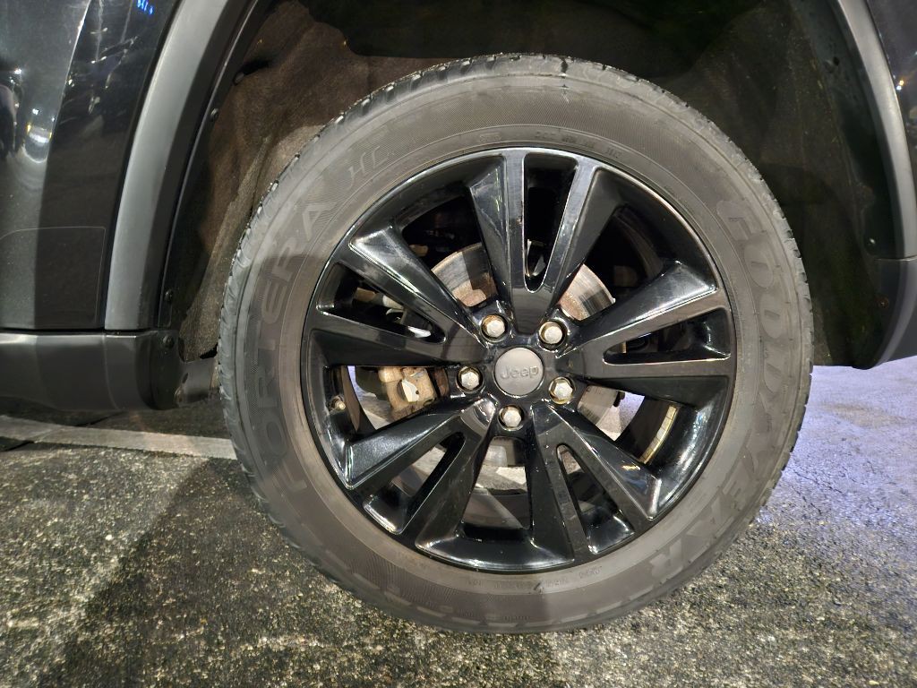 2012 Jeep Grand Cherokee Image 22