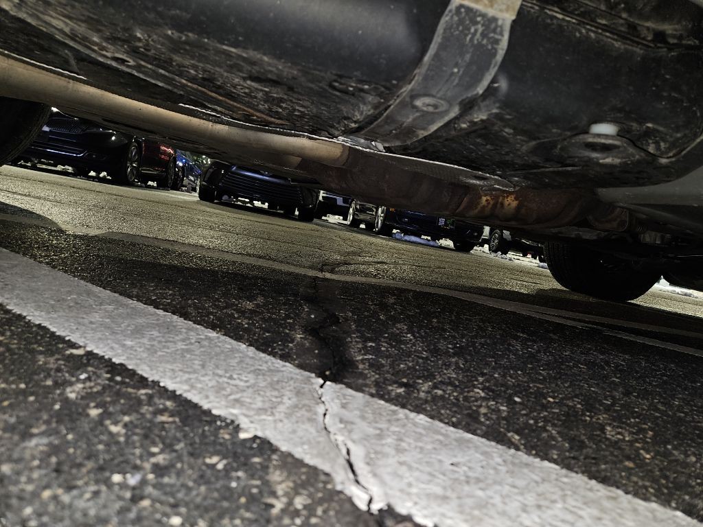 2012 Jeep Grand Cherokee Image 25