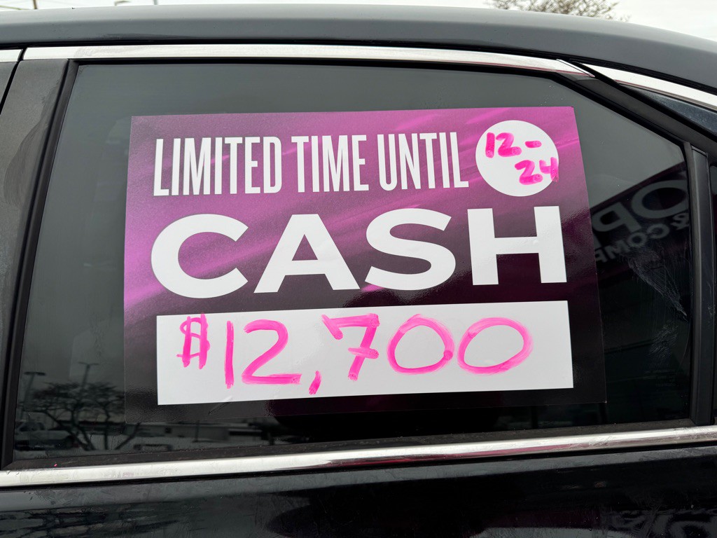 2016 Toyota Camry Image 12