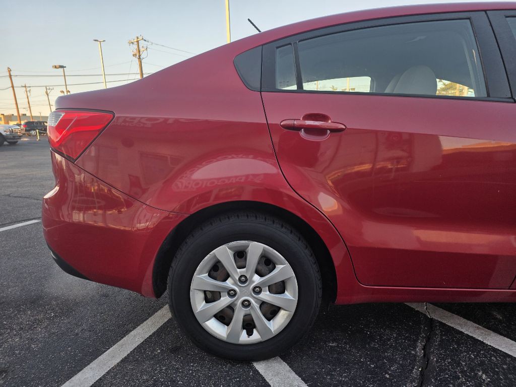 2013 Kia Rio Image 15
