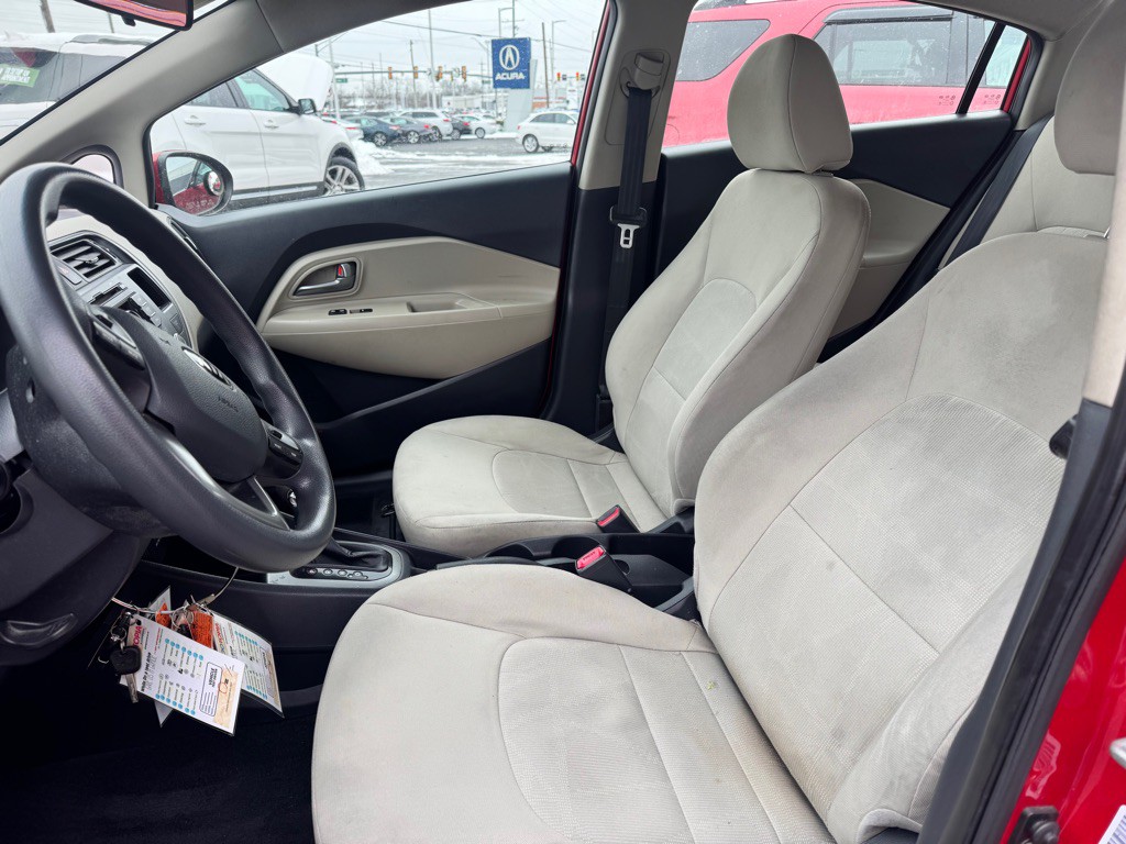 2013 Kia Rio Image 24