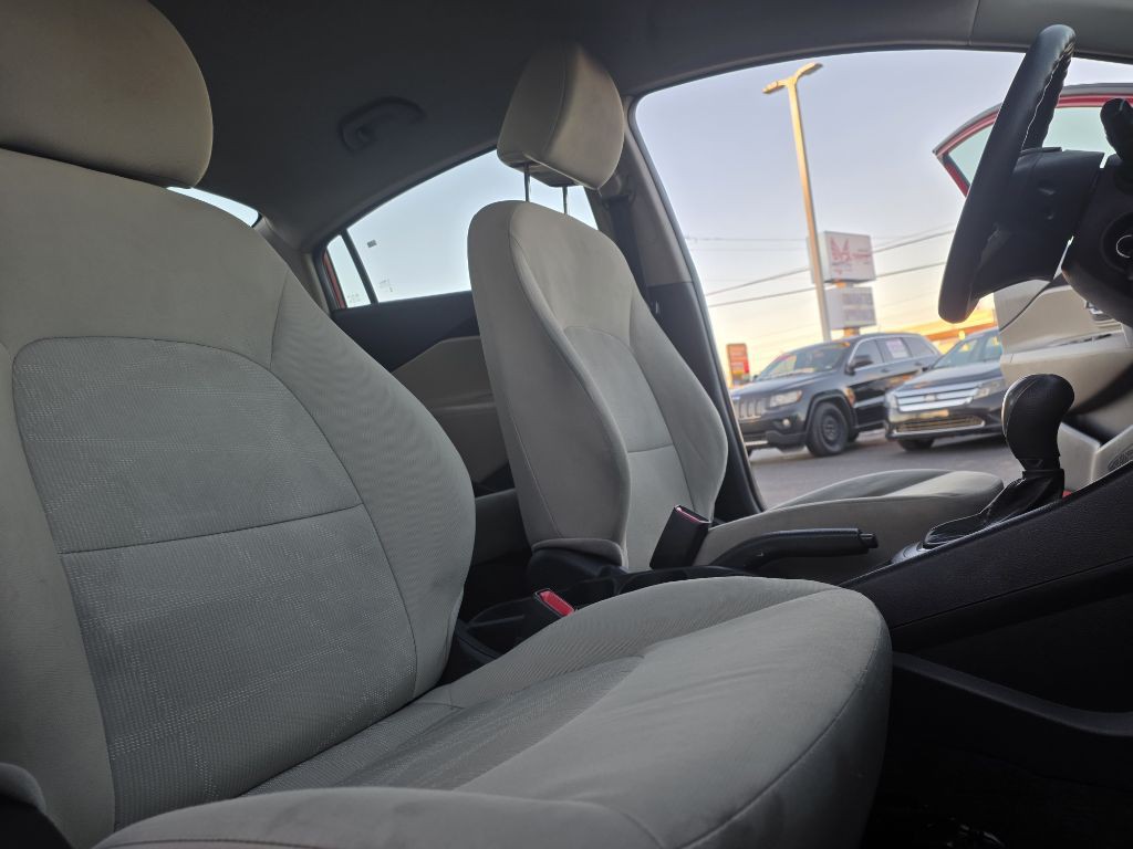 2013 Kia Rio Image 27
