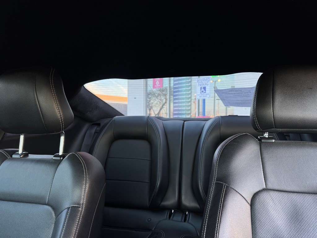 2017 Ford Mustang Image 15