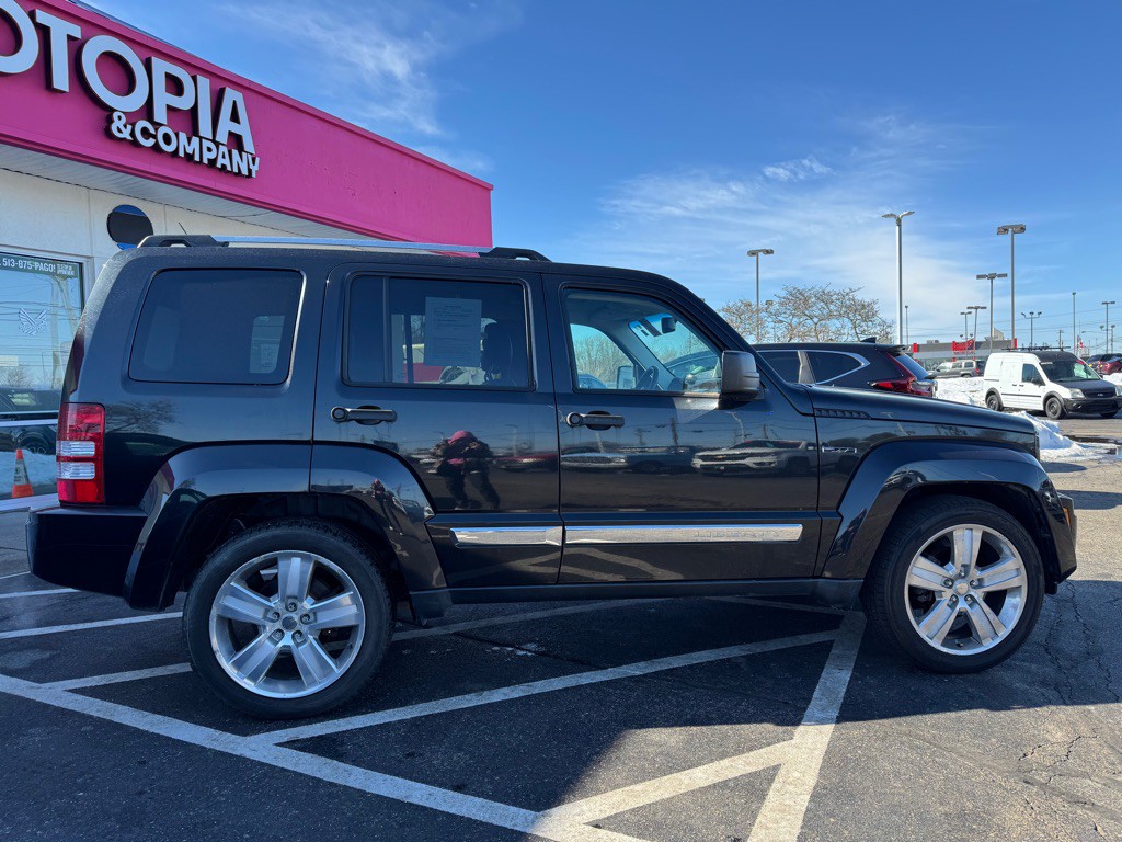 2012 Jeep Liberty Image 3