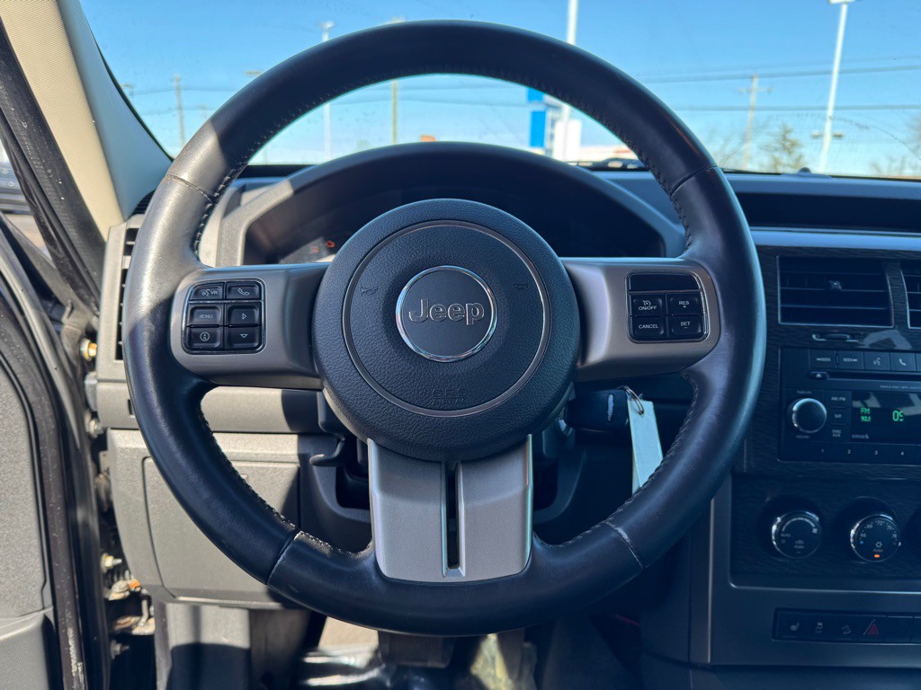 2012 Jeep Liberty Image 9