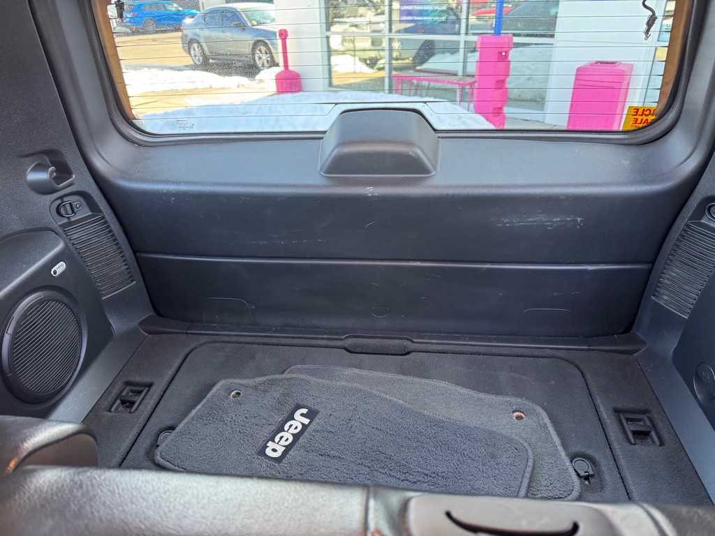 2012 Jeep Liberty Image 22