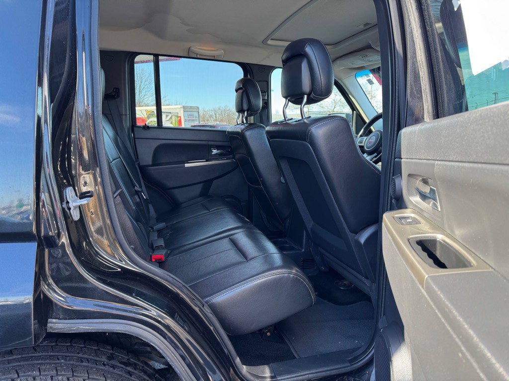 2012 Jeep Liberty Image 23